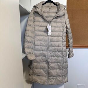 Women's Beige Lightweight Puffer Coat w/ Travel Pouch